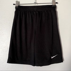 Nike Boys Sz S Black Athletic Shorts
